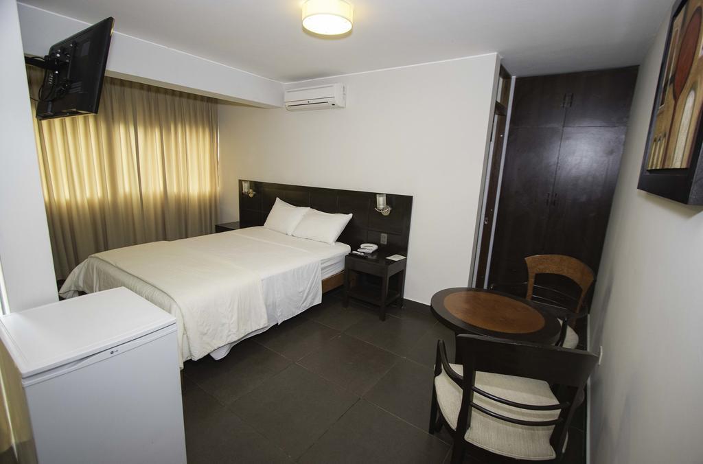 Hotel Boulevard Plaza Pucallpa Extérieur photo